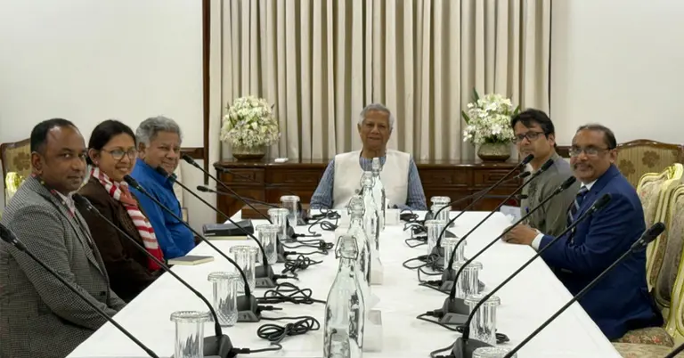 যমুনায় প্রধান উপদেষ্টার সঙ্গে নৌ পরিবহন উপদেষ্টার বৈঠক